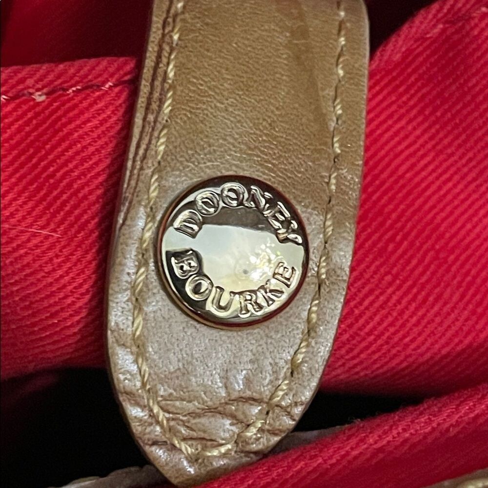 Dooney & Bourke Vintage Tan Croc Embossed Leather Shoulder Tote Bag 13x16 - Picture 9 of 16